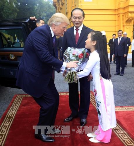 Dấu ấn đặc biệt trong những chuyến thăm của các tổng thống Mỹ tới Việt Nam - Ảnh 7.