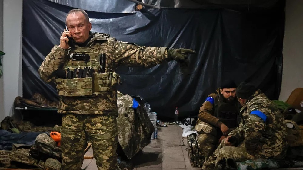 Tư lệnh Lục quân Ukraine cảnh báo Nga chuẩn bị giáng đòn trả thù ở mặt trận phía Đông - Ảnh 1.