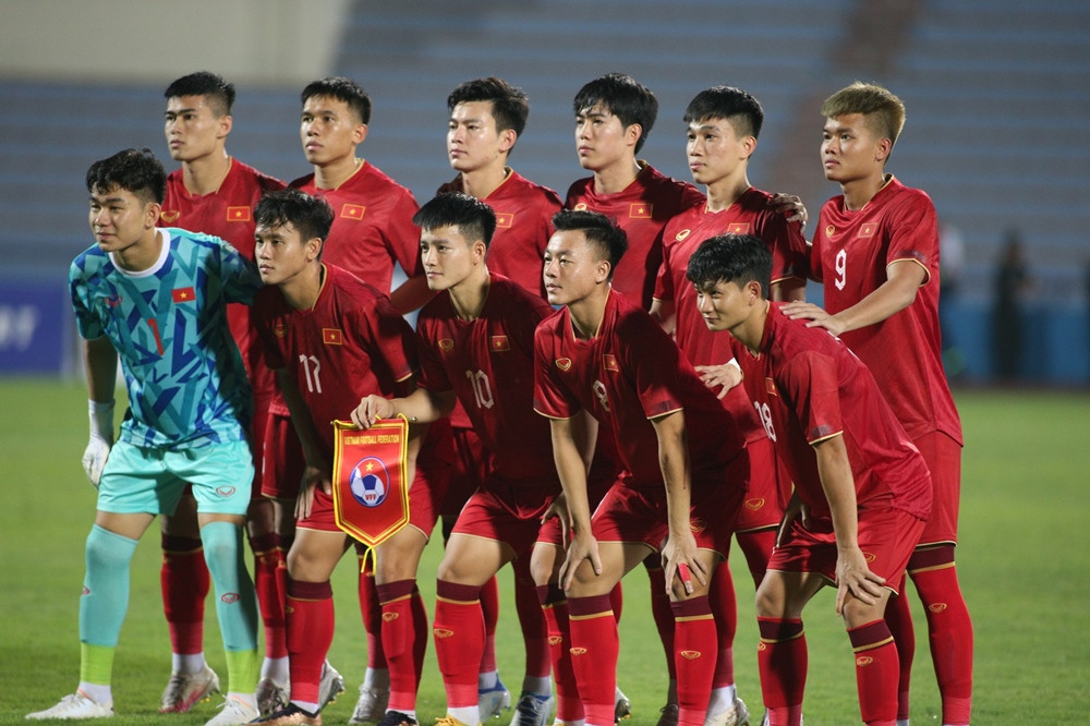 Phung phí cơ hội, U23 Việt Nam vẫn thắng thuyết phục U23 Guam - Ảnh 1.