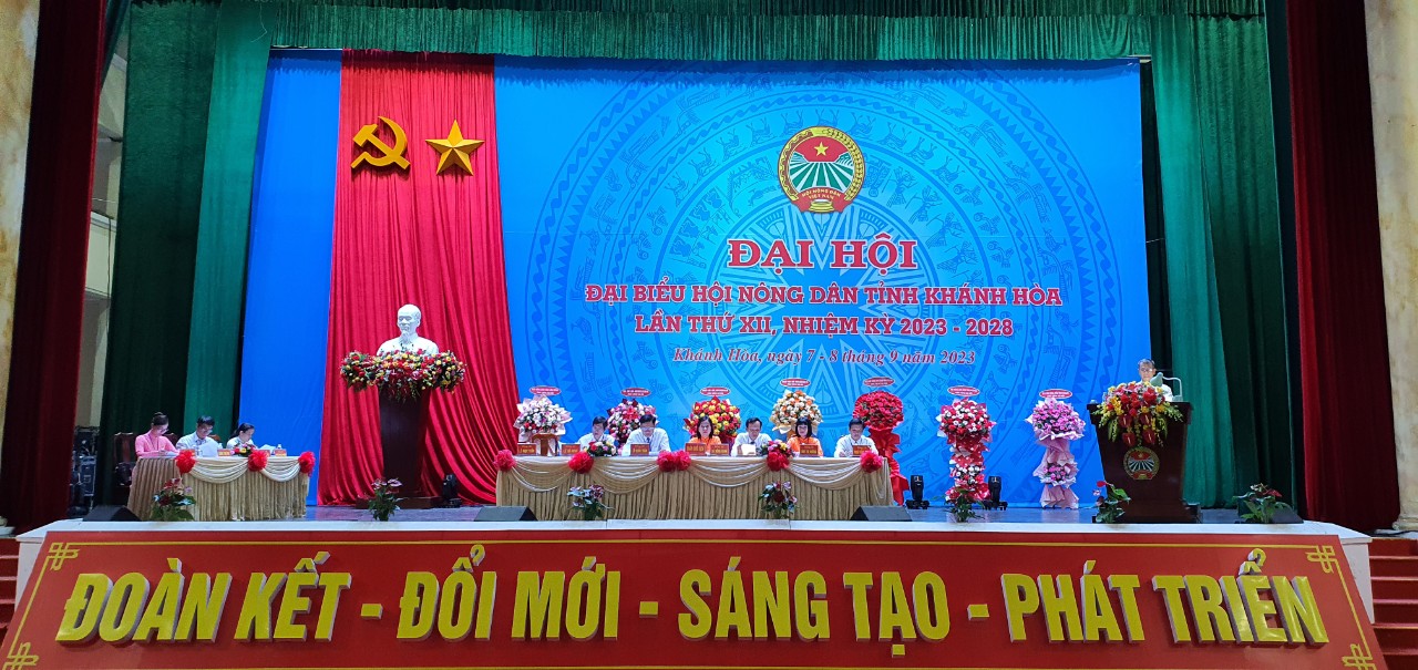 215 đại biểu ưu tú tham dự phiên thứ nhất Đại hội đại biểu Hội Nông dân tỉnh Khánh Hòa - Ảnh 1.