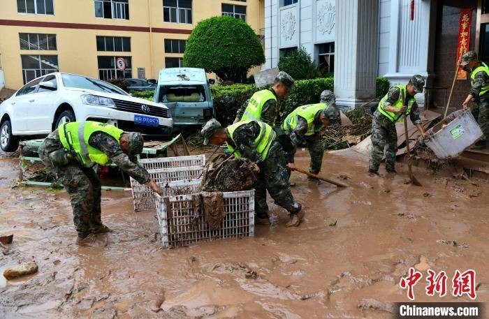 Toàn cảnh bão Haikui đổ bộ Trung Quốc, cơ sở hạ tầng tê liệt - Ảnh 6.