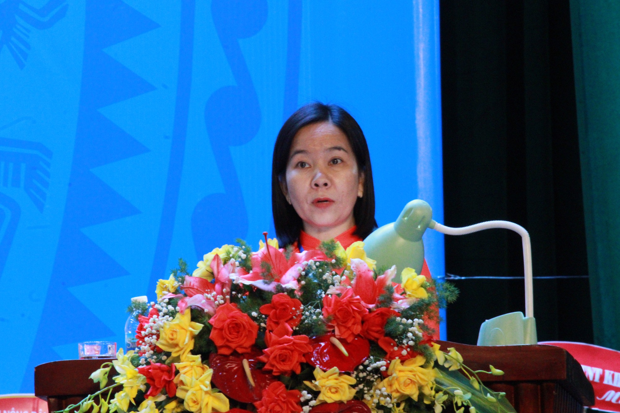 Bà Hà Hồng Hạnh tái đắc cử chức Chủ tịch Hội Nông dân tỉnh Khánh Hòa - Ảnh 1.