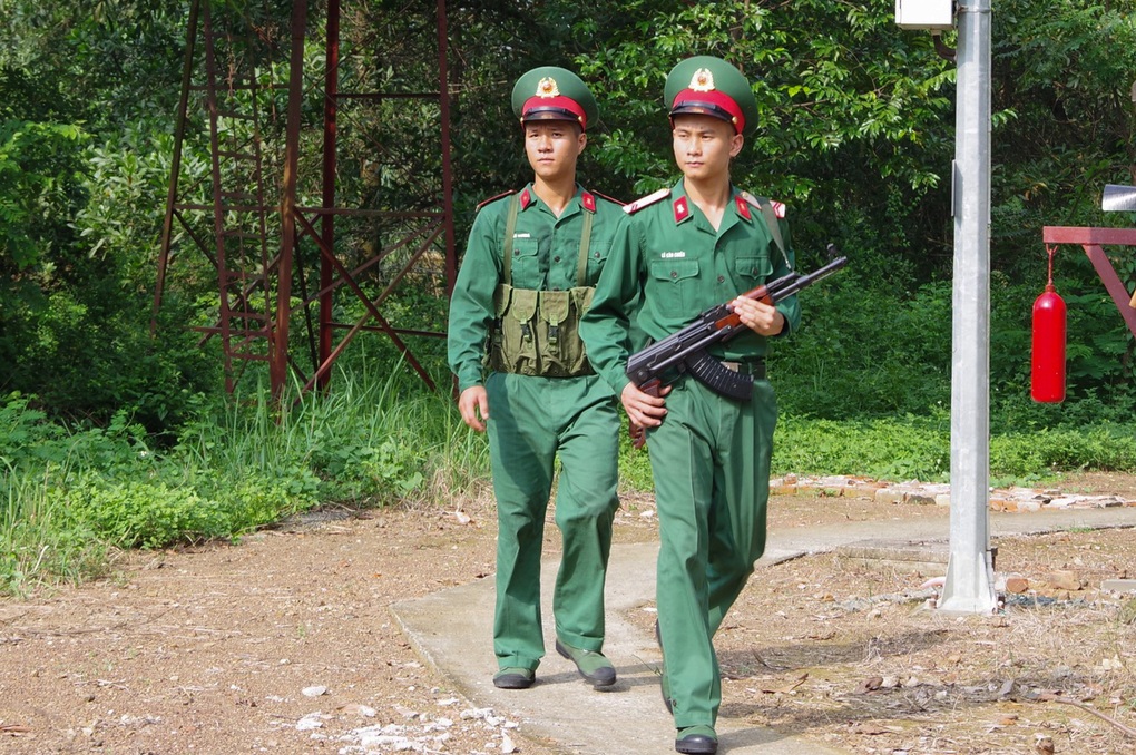 Tuổi thơ đẫm nước mắt và kỳ tích của chàng lính nghĩa vụ - Ảnh 3.