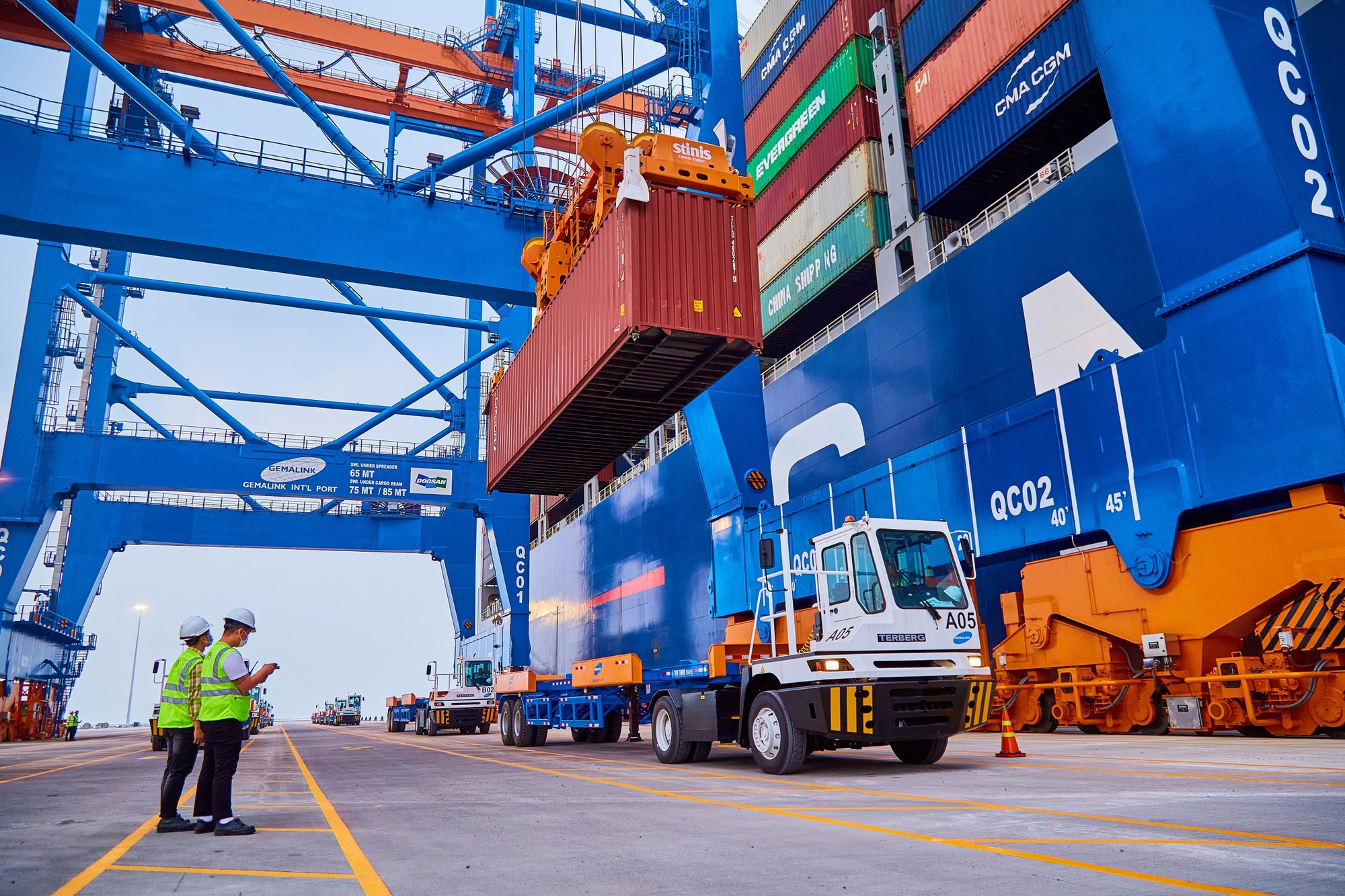 Các dự án nổi bật và thành công về dịch vụ vận chuyển container bắc nam của vậ tải nguyễn kiên phát