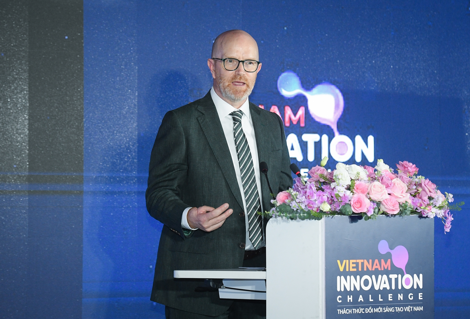 Phó Chủ tịch Tập đoàn Meta khen người Việt thích ứng nhanh với kinh tế số - Ảnh 2.
