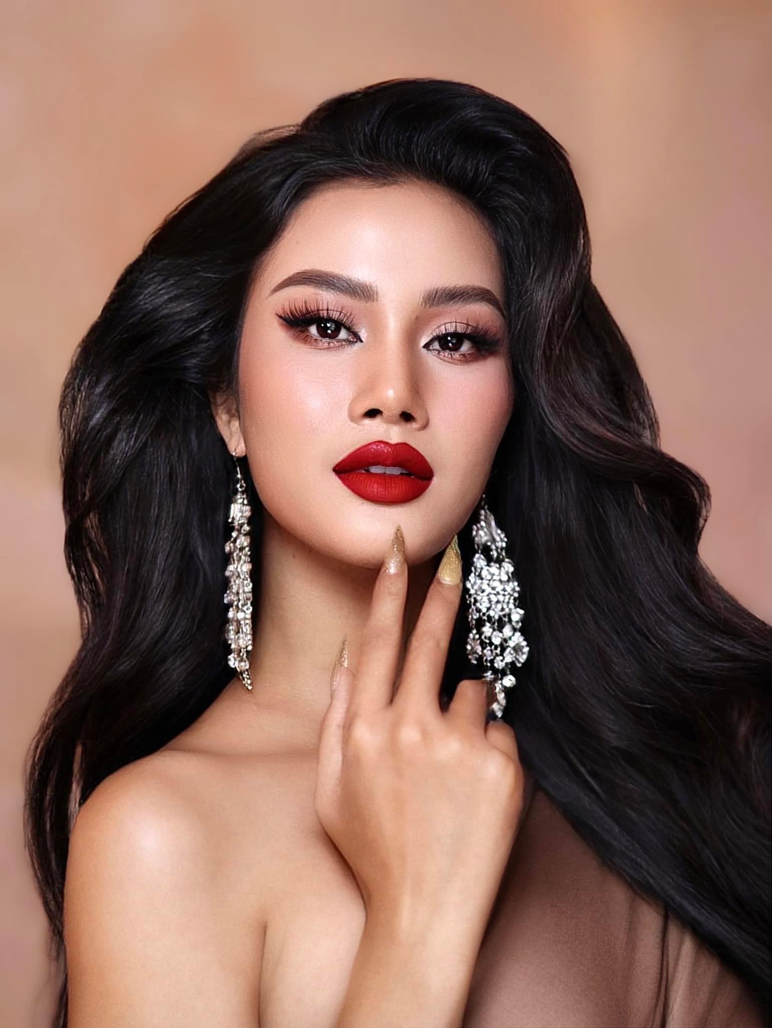 Quán quân Vietnam’s Next Top Model 2015 Hương Ly: "Lê Hoàng Phương trong mắt tôi là người nói được làm được” - Ảnh 4. Quán quân Vietnam’s Next Top Model 2015 Hương Ly: "Lê Hoàng Phương trong mắt tôi là người nói được làm được” - Ảnh 4.