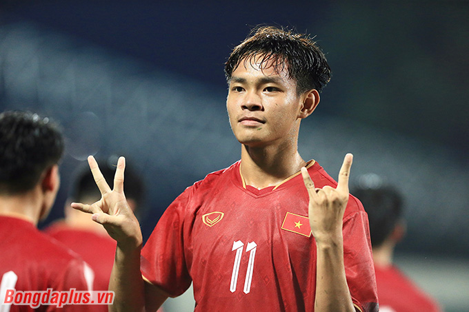 U23 Việt Nam sớm vào VCK U23 châu Á 2024, Bùi Vĩ Hào... không hề hay biết - Ảnh 1.
