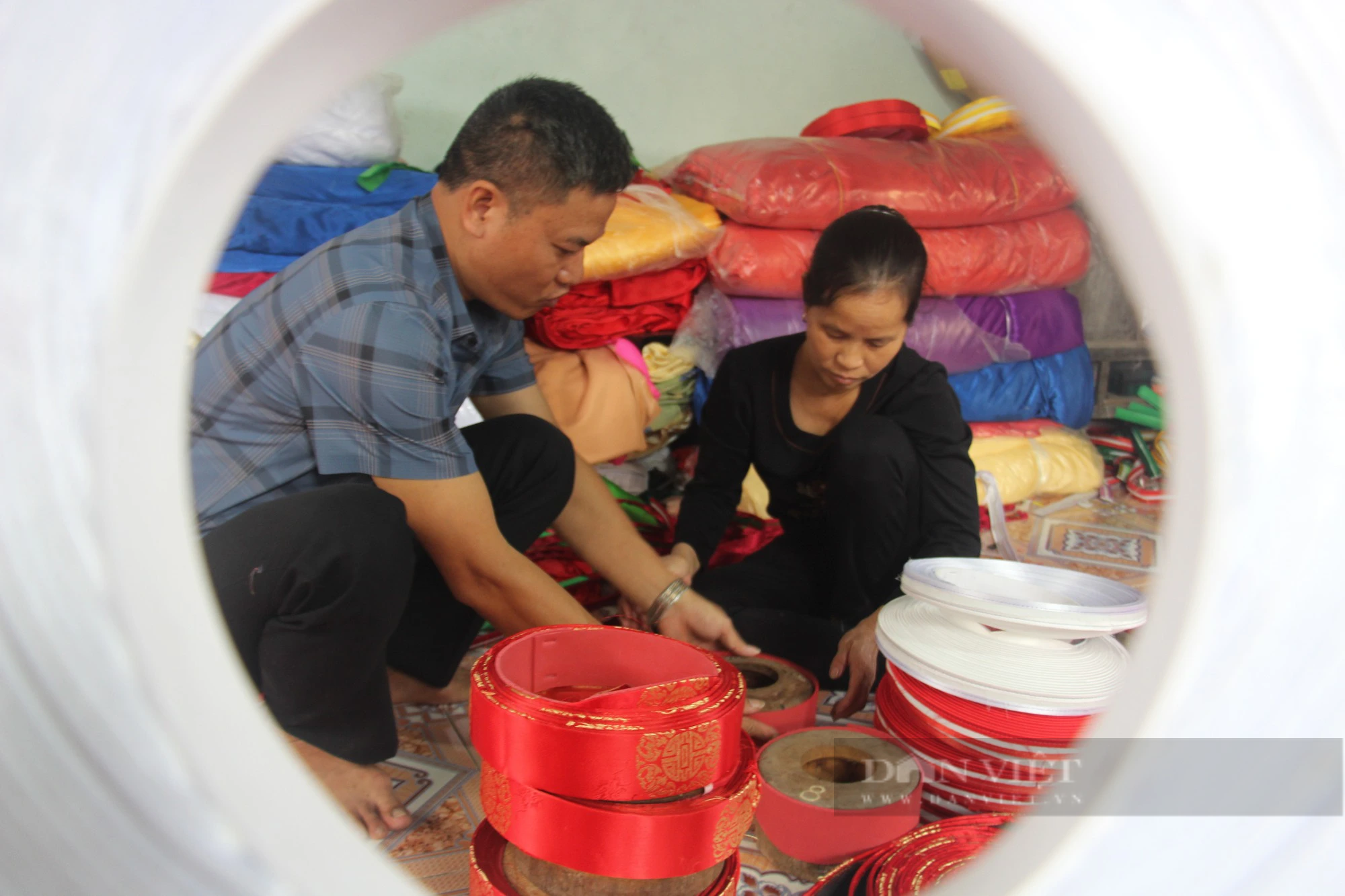 Làng nghề làm khăn xếp độc nhất ở Nam Định, càng gần Tết càng đông khách đến mua- Ảnh 3.