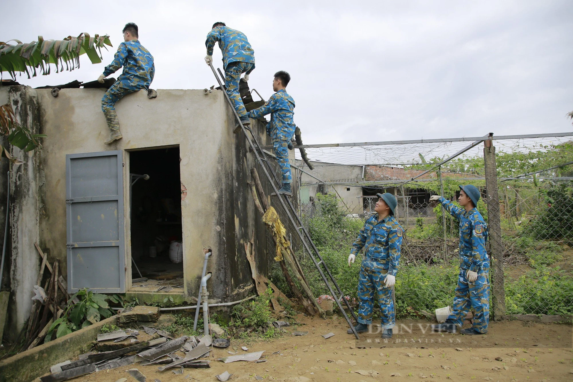 Lợp tôn, xây phòng mới cho gia đình bị thiệt hại sau vụ máy bay rơi tại Quảng Nam- Ảnh 2.