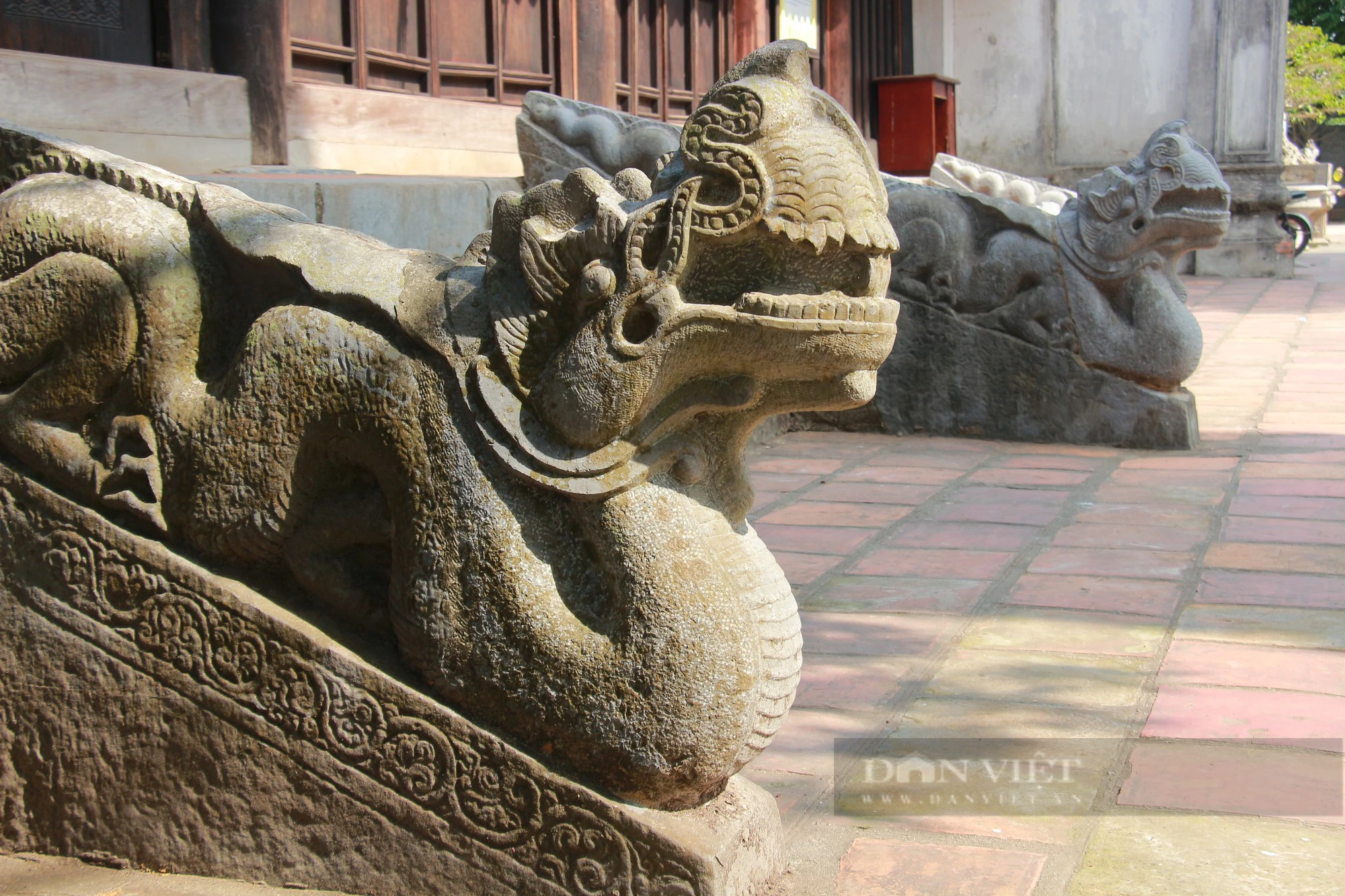 Tượng rồng ở lan can thành bậc đá chùa Phổ Minh-một chùa cổ nổi tiếng Nam Định có gì đặc biệt?- Ảnh 4.