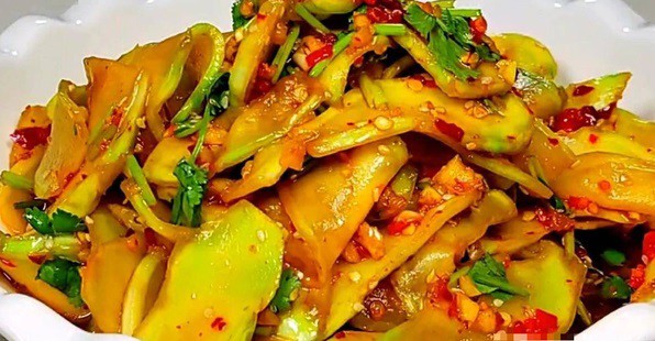 Rau mầm đá chỉ có một lần mùa lạnh, giá tới 100.000 đồng/kg, nhiều người tìm mua vì 1 công dụng này- Ảnh 3.