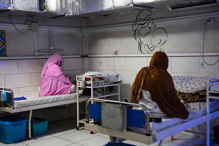 Hình ảnh phụ nữ Afghanistan liều mạng để sinh con- Ảnh 3.