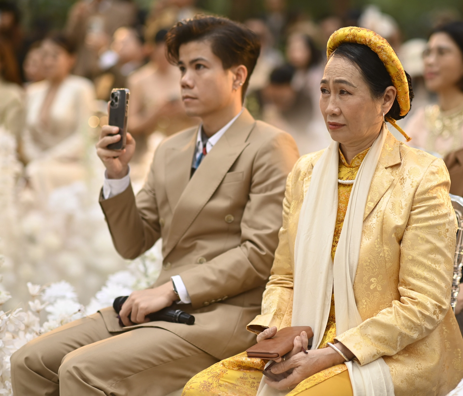 Con gái MC Anh Tuấn lần đầu lộ diện, chiếm spotligh trong tiệc cưới Nguyễn Đức Cường – Vũ Hạnh Nguyên- Ảnh 14.