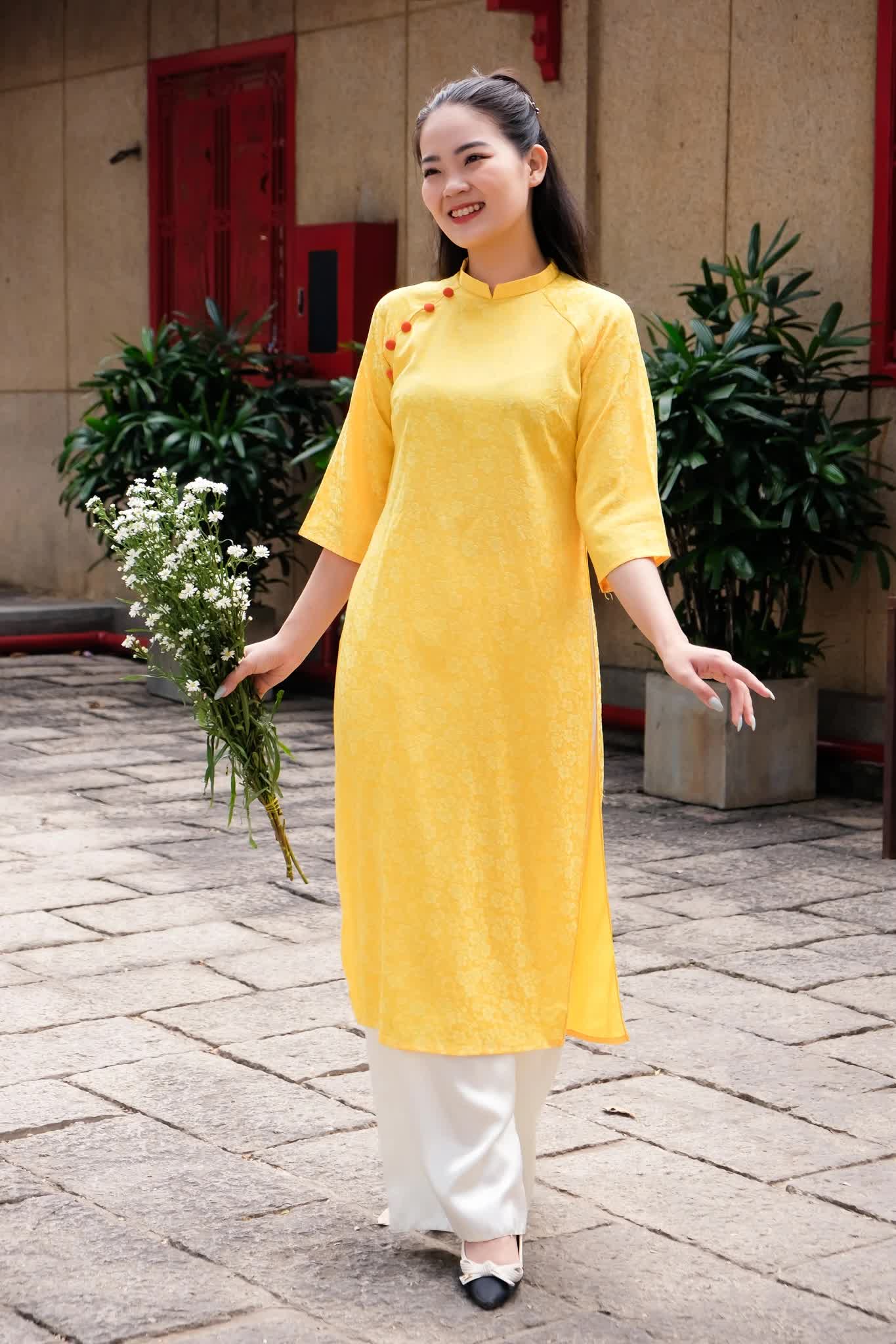 anh tet o TP.HCM,  ao dai tet,  ao dai cach tan,  cho Ben Thanh anh 11