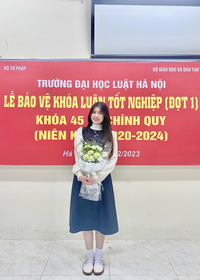 Nữ Đảng viên trẻ trường Đại học Luật Hà Nội: "Tự hào là Sinh viên 5 tốt tiêu biểu cấp trung ương"- Ảnh 4.