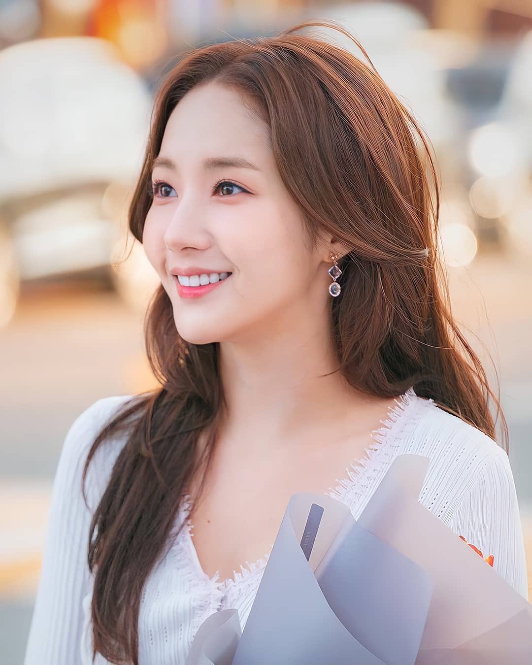 Park Min Young hỗ trợ bạn trai cũ là đại gia tiền ảo rửa tiền?- Ảnh 1.