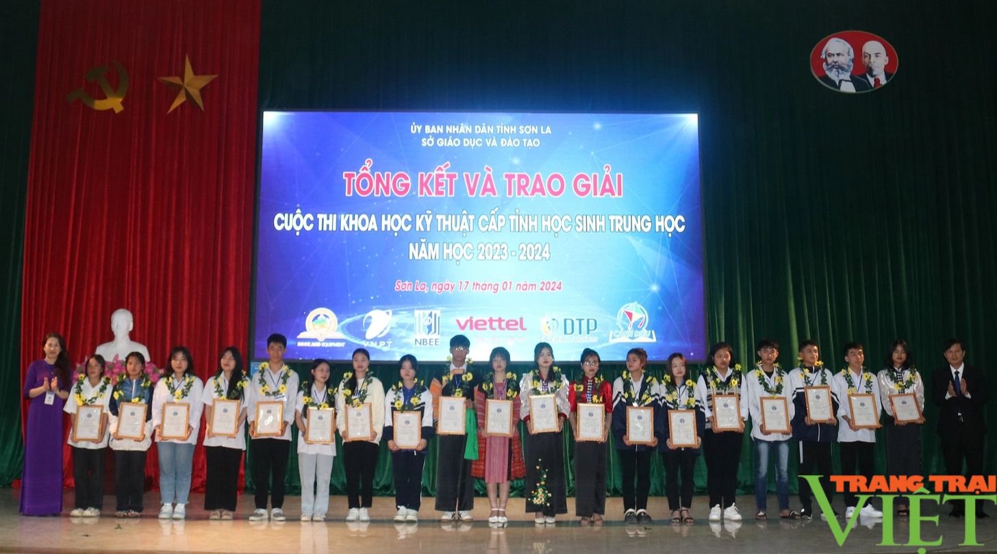 Sơn La: Hơn 90 dự án đạt giải tại cuộc thi khoa học kỹ thuật dành cho học sinh trung học- Ảnh 2.