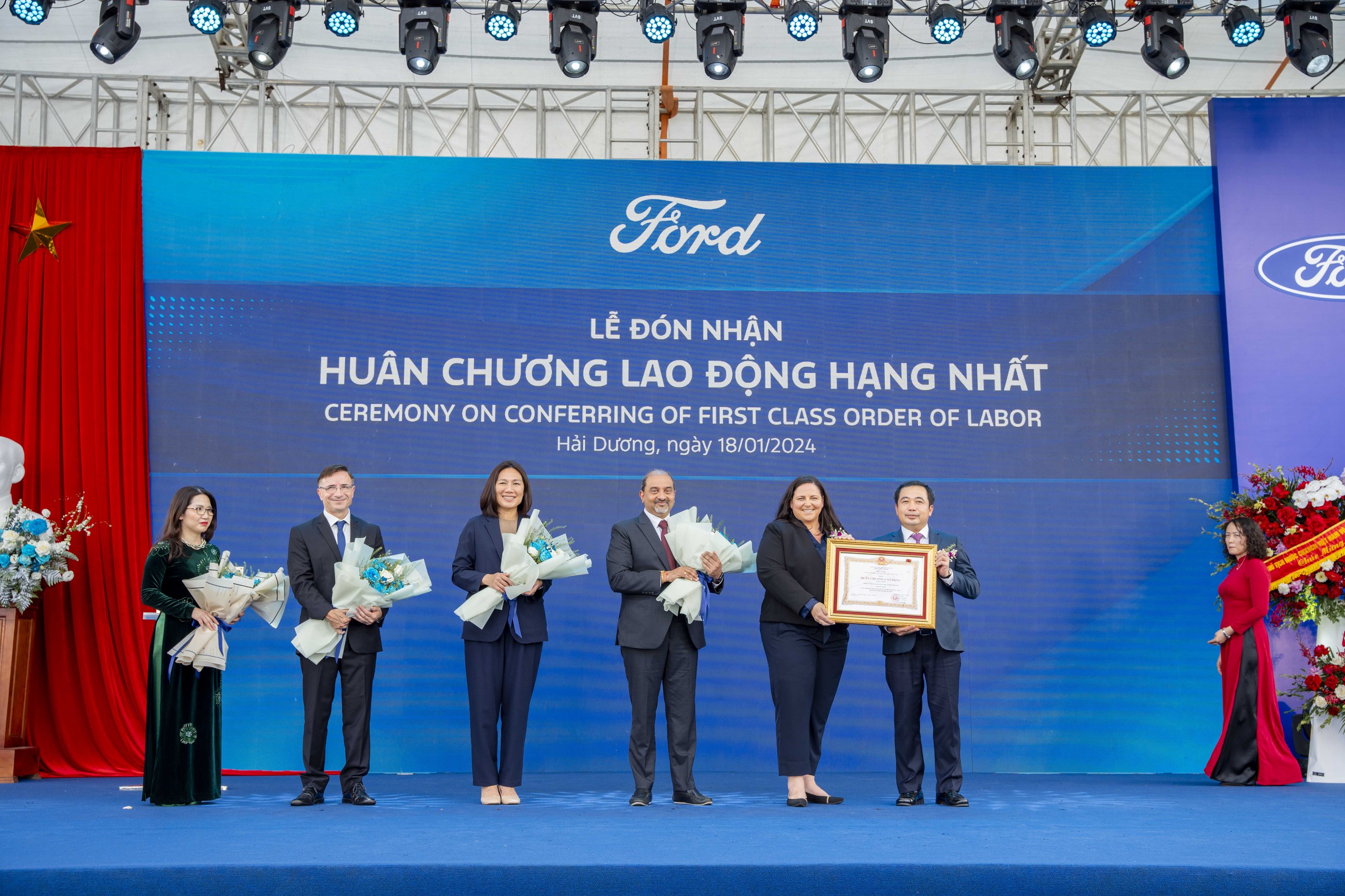 Ford Việt Nam đạt kỷ lục doanh số năm 2023: Tổng Giám đốc Ruchik Shah chia sẻ mục tiêu mới- Ảnh 3.