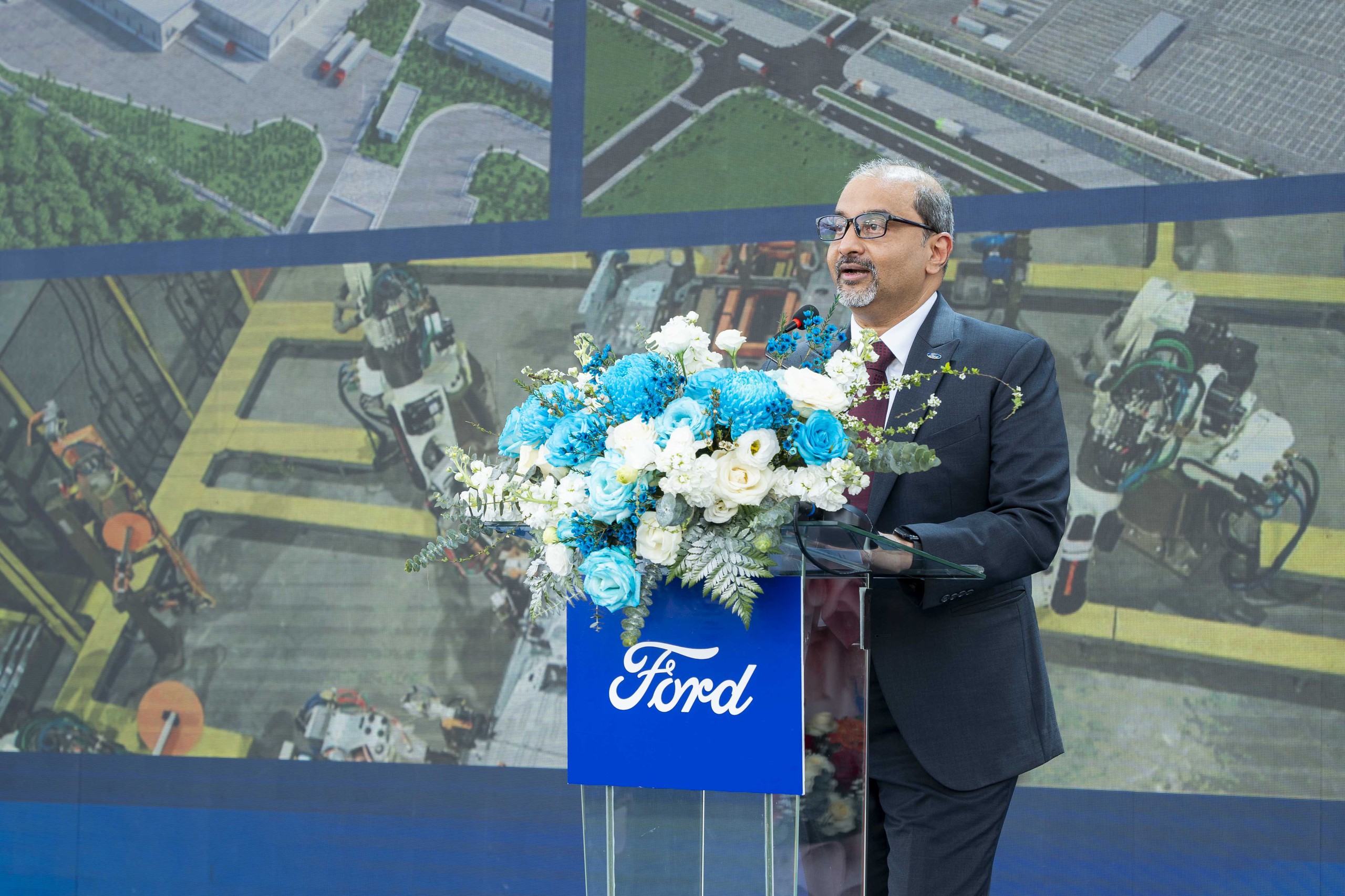 Ford Việt Nam đạt kỷ lục doanh số năm 2023: Tổng Giám đốc Ruchik Shah chia sẻ mục tiêu mới- Ảnh 2.
