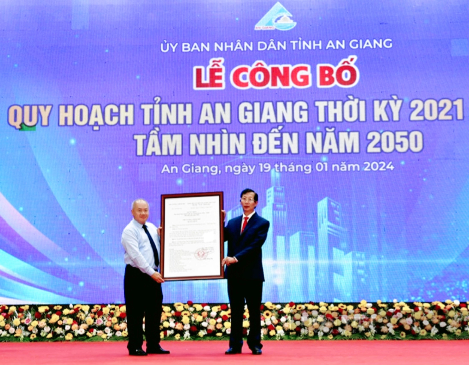 An Giang phấn đấu đến năm 2030 GRDP bình quân đầu người đạt trên 157 triệu đồng/năm- Ảnh 2.