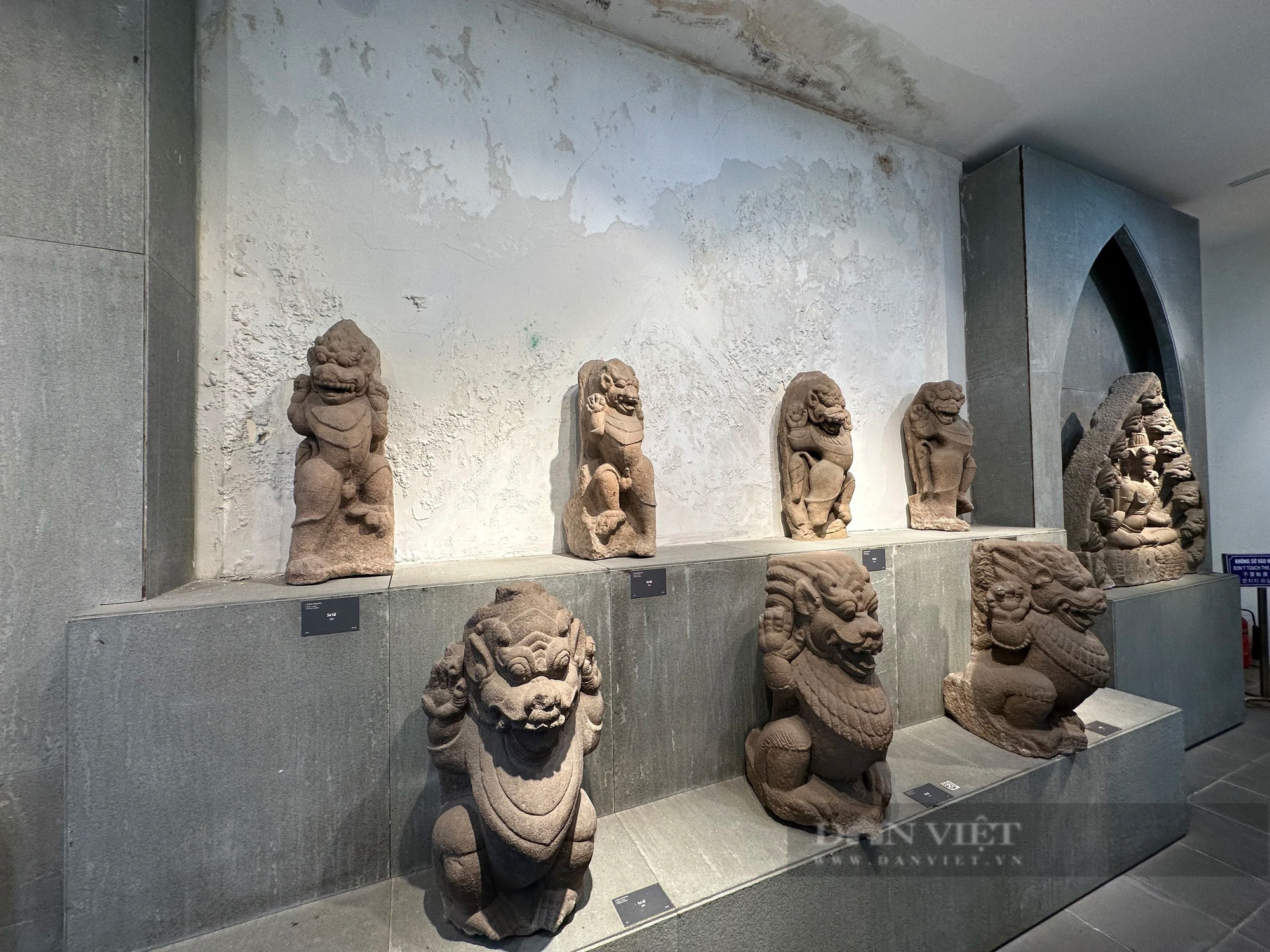 Bảo tàng 100 tuổi ở Đà Nẵng xuống cấp nghiêm trọng- Ảnh 7.