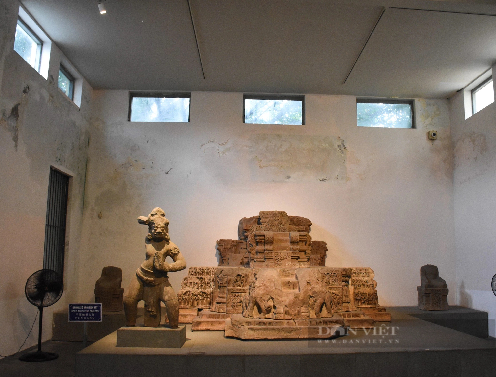Bảo tàng 100 tuổi ở Đà Nẵng xuống cấp nghiêm trọng- Ảnh 8.