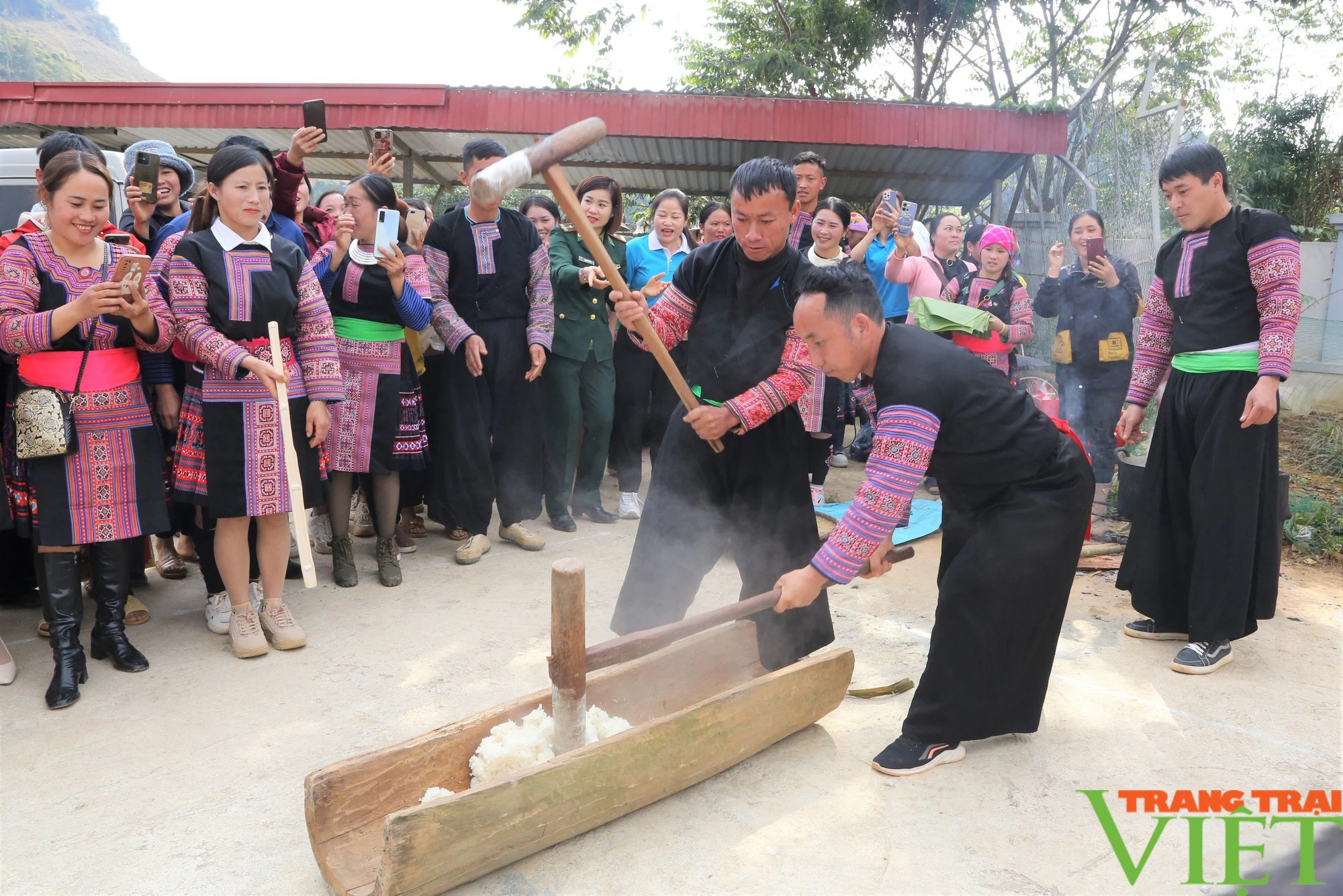 BĐBP Sơn La: "Đồng hành cùng phụ nữ biên cương" Xuân Giáp Thìn 2024- Ảnh 4.