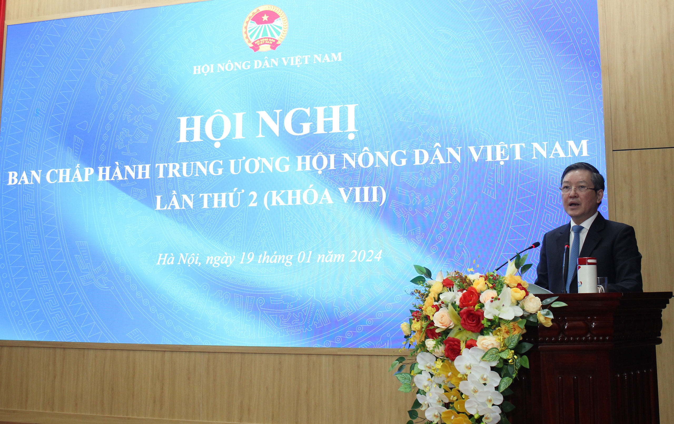 Chủ tịch Hội Nông dân Việt Nam Lương Quốc Đoàn phát động thi đua năm 2024- Ảnh 1.