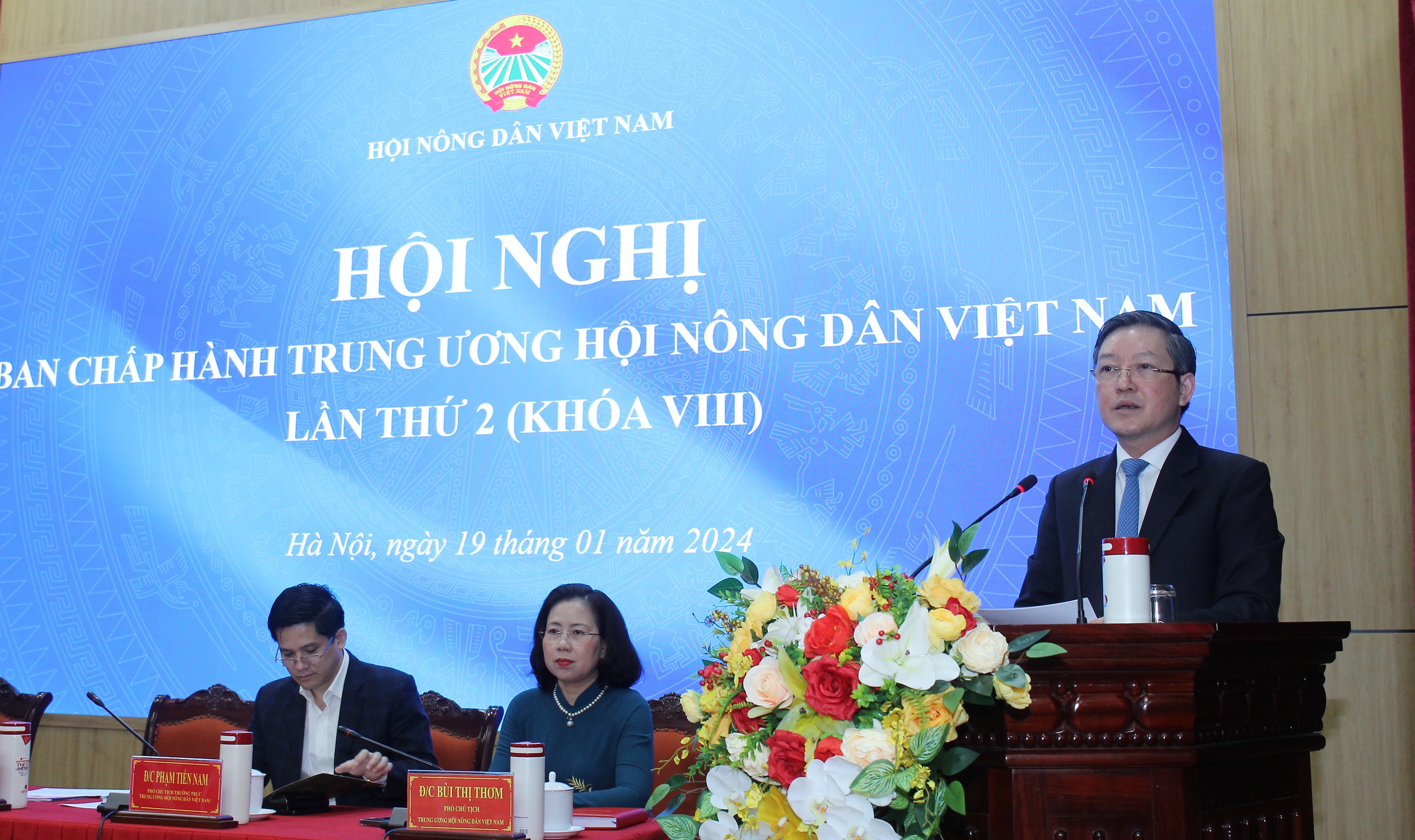 Khai mạc Hội nghị BCH Hội Nông dân Việt Nam lần thứ 2 khoá VIII: Thảo luận chương trình triển khai Nghị quyết 46-NQ/TW- Ảnh 1.