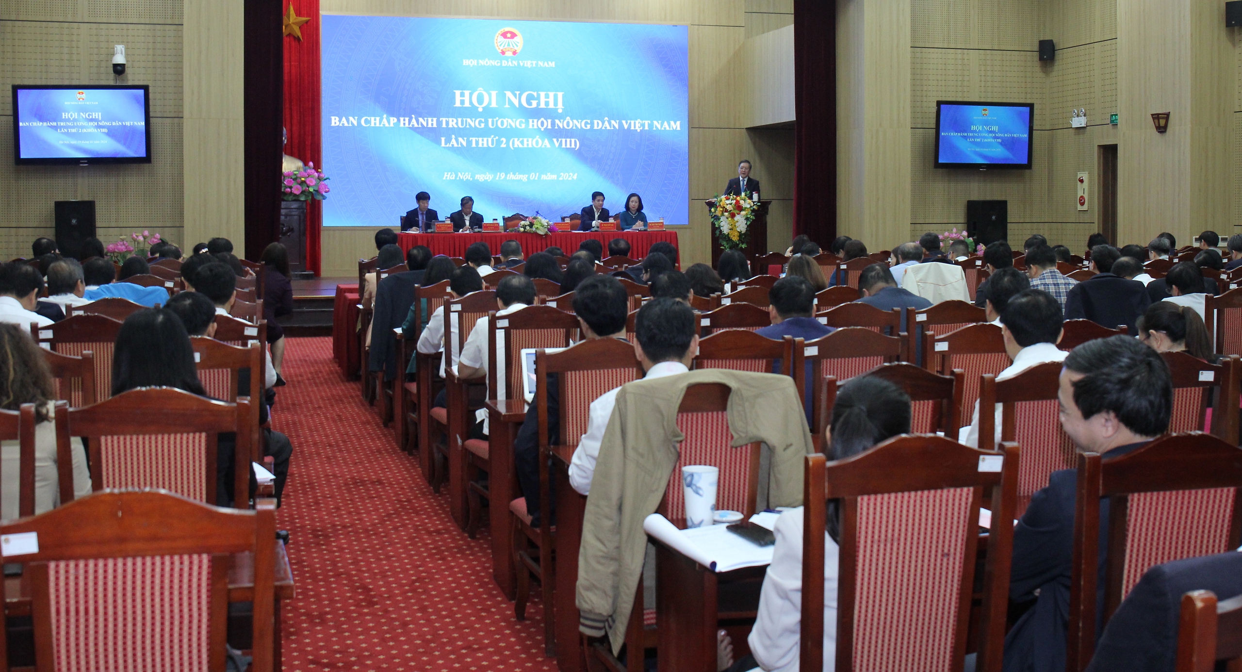 Khai mạc Hội nghị BCH Hội Nông dân Việt Nam lần thứ 2 khoá VIII: Thảo luận chương trình triển khai Nghị quyết 46-NQ/TW- Ảnh 3.
