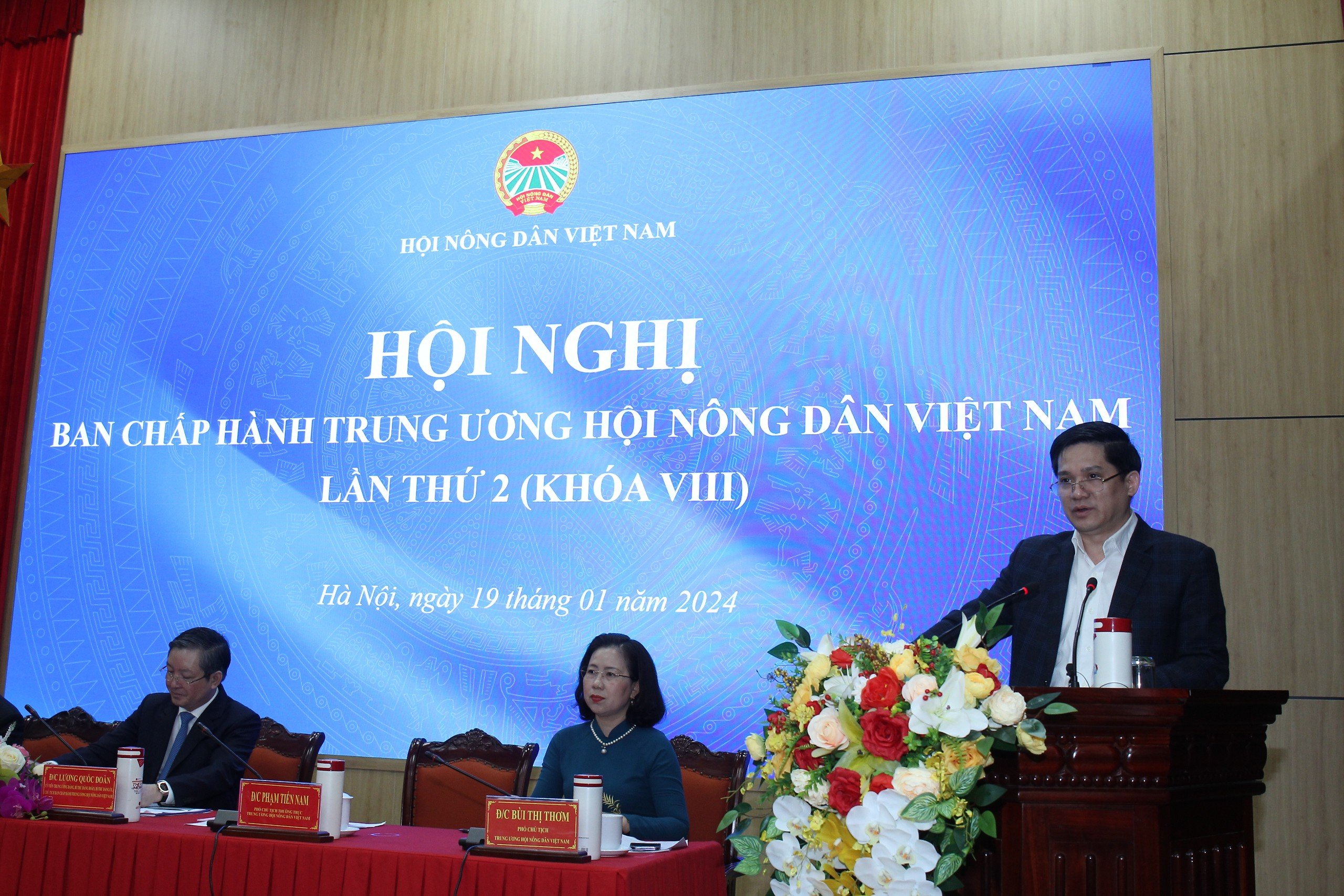 Hội nghị BCH Trung ương Hội Nông dân Việt Nam lần thứ 2 (khóa VIII): Triển khai ngay 17 chỉ tiêu Đại hội- Ảnh 4.