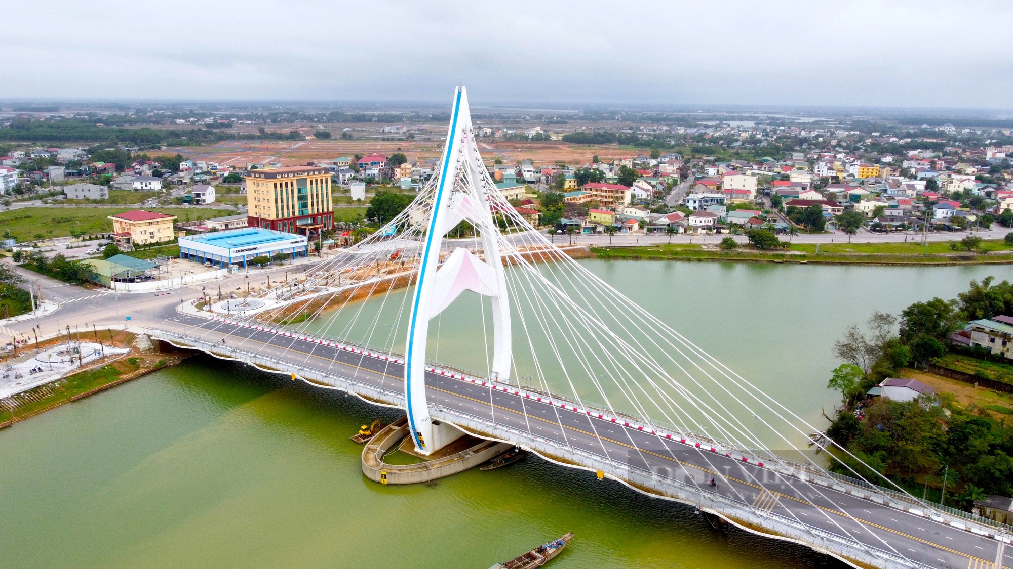 Thông tin mới nhất việc lấy ý kiến đặt tên 2 cây cầu bắc qua sông Hiếu, tỉnh Quảng Trị- Ảnh 1.