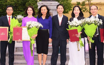 Hai chị em ruột là Giáo sư 7X, cùng công tác tại Trường Đại học Y Hà Nội