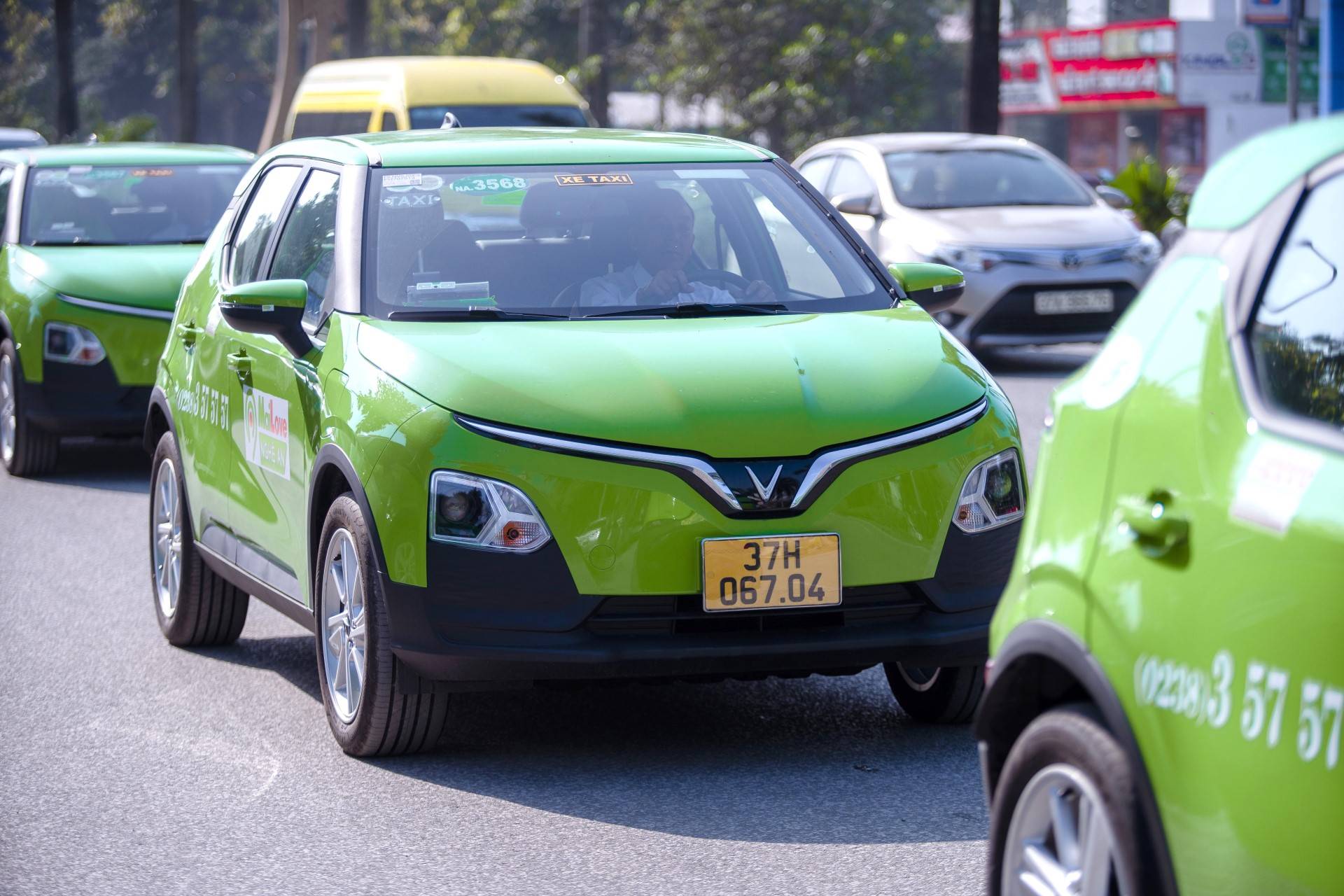 Công ty Sơn Nam thuê xe VinFast từ GSM, triển khai taxi điện Mailove tại Nghệ An- Ảnh 3.