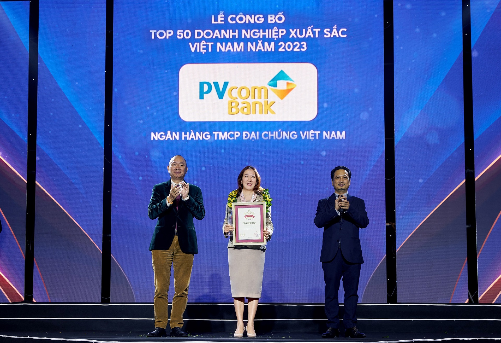 PVcomBank được vinh danh Top 50 Doanh nghiệp xuất sắc nhất Việt Nam - Ảnh 2.