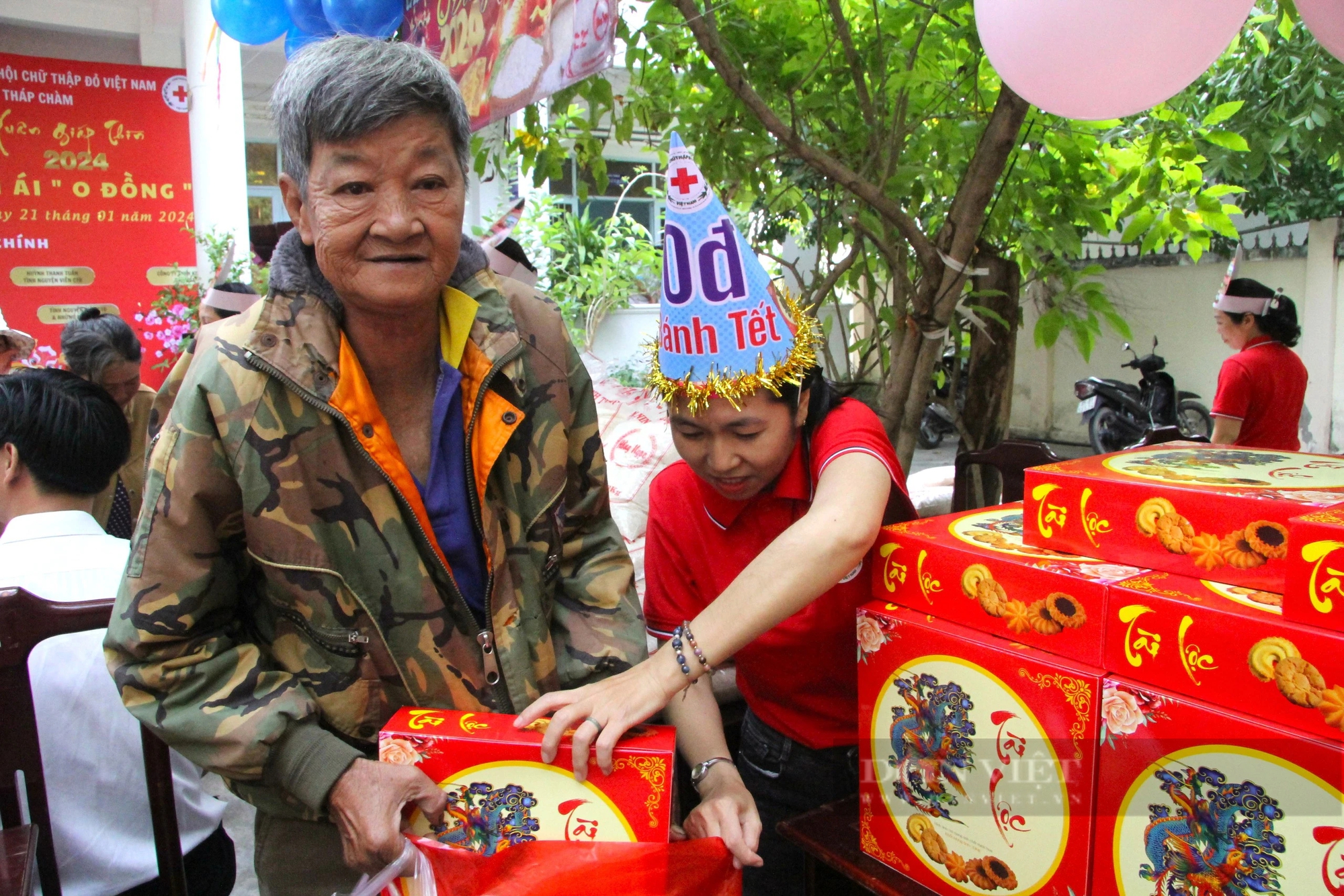 Ấm áp phiên chợ Tết 0 đồng cho người nghèo tại Ninh Thuận- Ảnh 4.