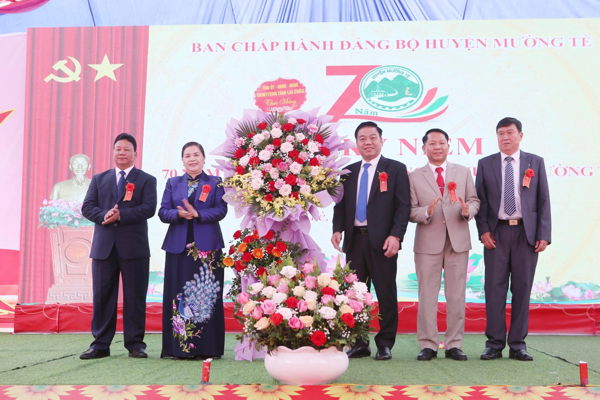 Kỷ niệm 70 thành lập: Huyện biên giới Mường Tè phát triển giàu đẹp, văn minh- Ảnh 5.