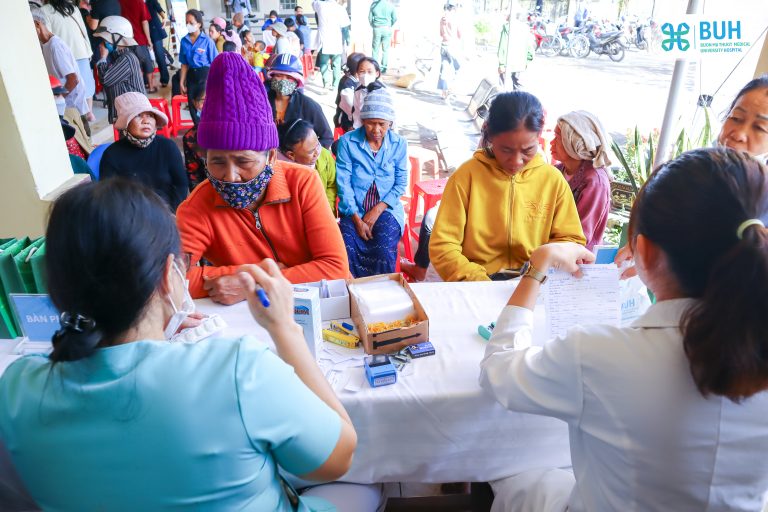 Buon Ma Thuot University of Medicine and Pharmacy Hospital welcomes the first 100 babies born by in vitro fertilization - Photo 6.