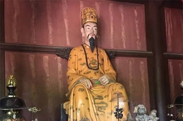 Cuộc đời kỳ lạ của vua Lê Hiển Tông: Từ tù nhân 1 bước lên ngôi hoàng đế- Ảnh 1.