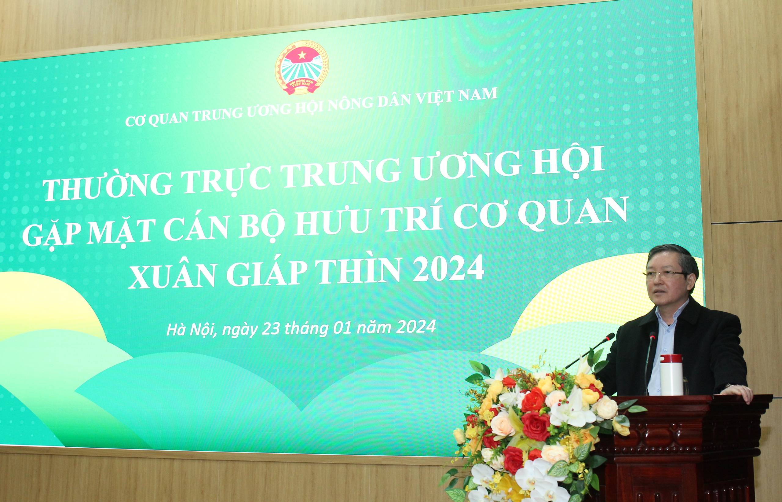 Trung ương Hội Nông dân Việt Nam gặp mặt cán bộ hưu trí nhân dịp đón Xuân Giáp Thìn 2024- Ảnh 1.
