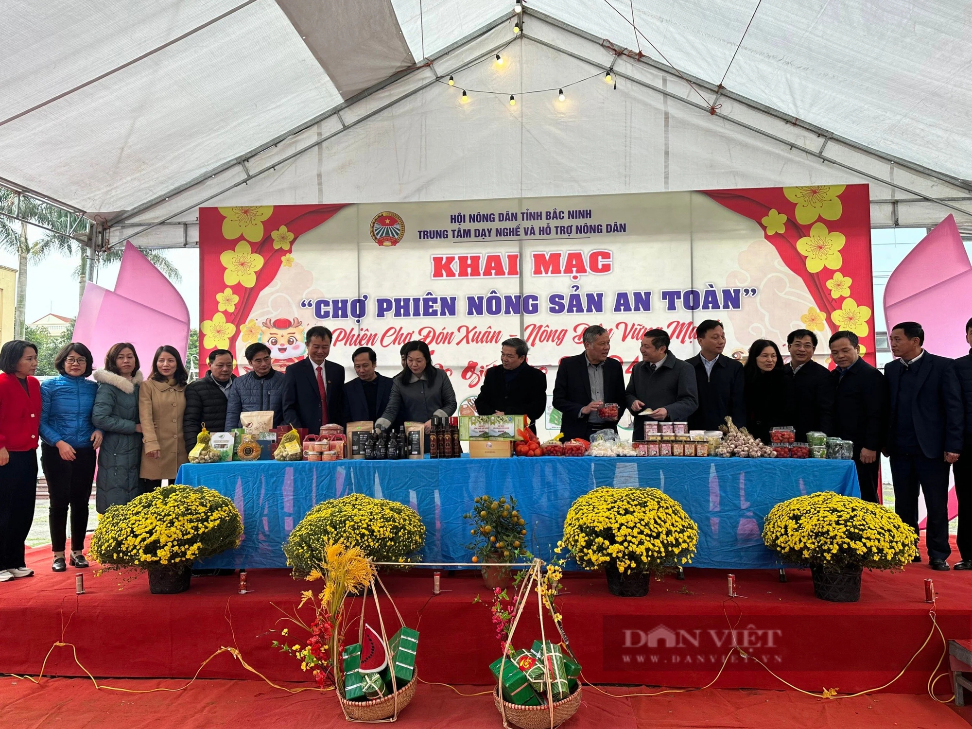 Hội Nông dân tỉnh Bắc Ninh khai mạc chợ phiên nông sản an toàn- Ảnh 2.