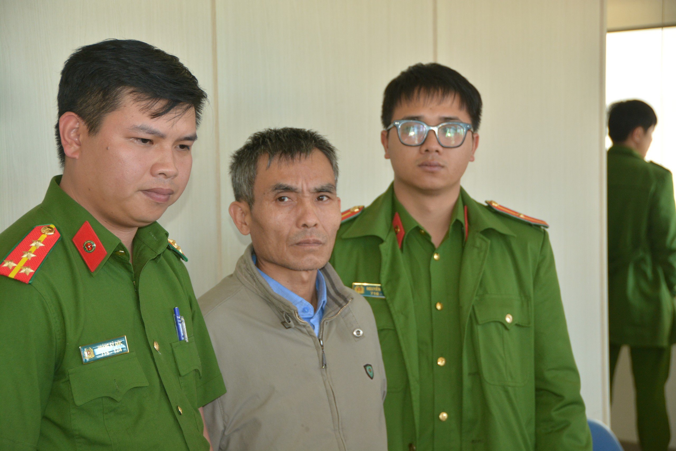Bắt 3 cán bộ thuộc Sở Công thương tỉnh Lâm Đồng- Ảnh 3.
