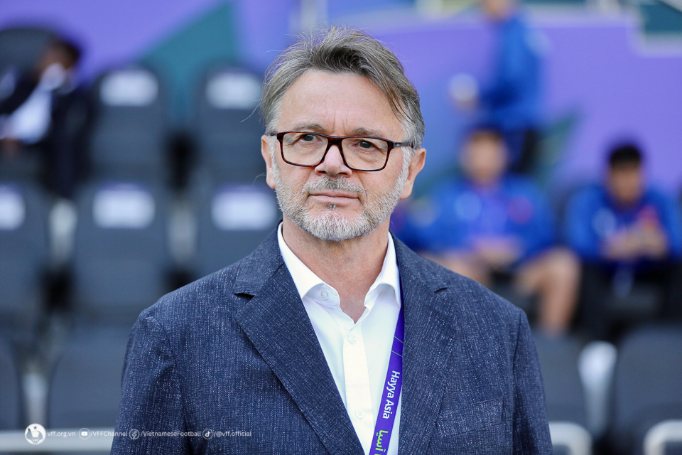 "HLV Troussier đã trải qua "canh bạc" với cầu thủ trẻ tại Asian Cup 2024"- Ảnh 1.