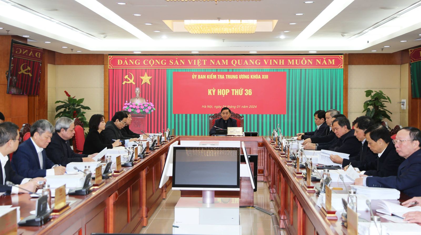 Đề nghị Bộ Chính trị kỷ luật nguyên Bí thư Bắc Ninh Nguyễn Nhân Chiến, kỷ luật khiển trách Chủ tịch UBND tỉnh- Ảnh 1.
