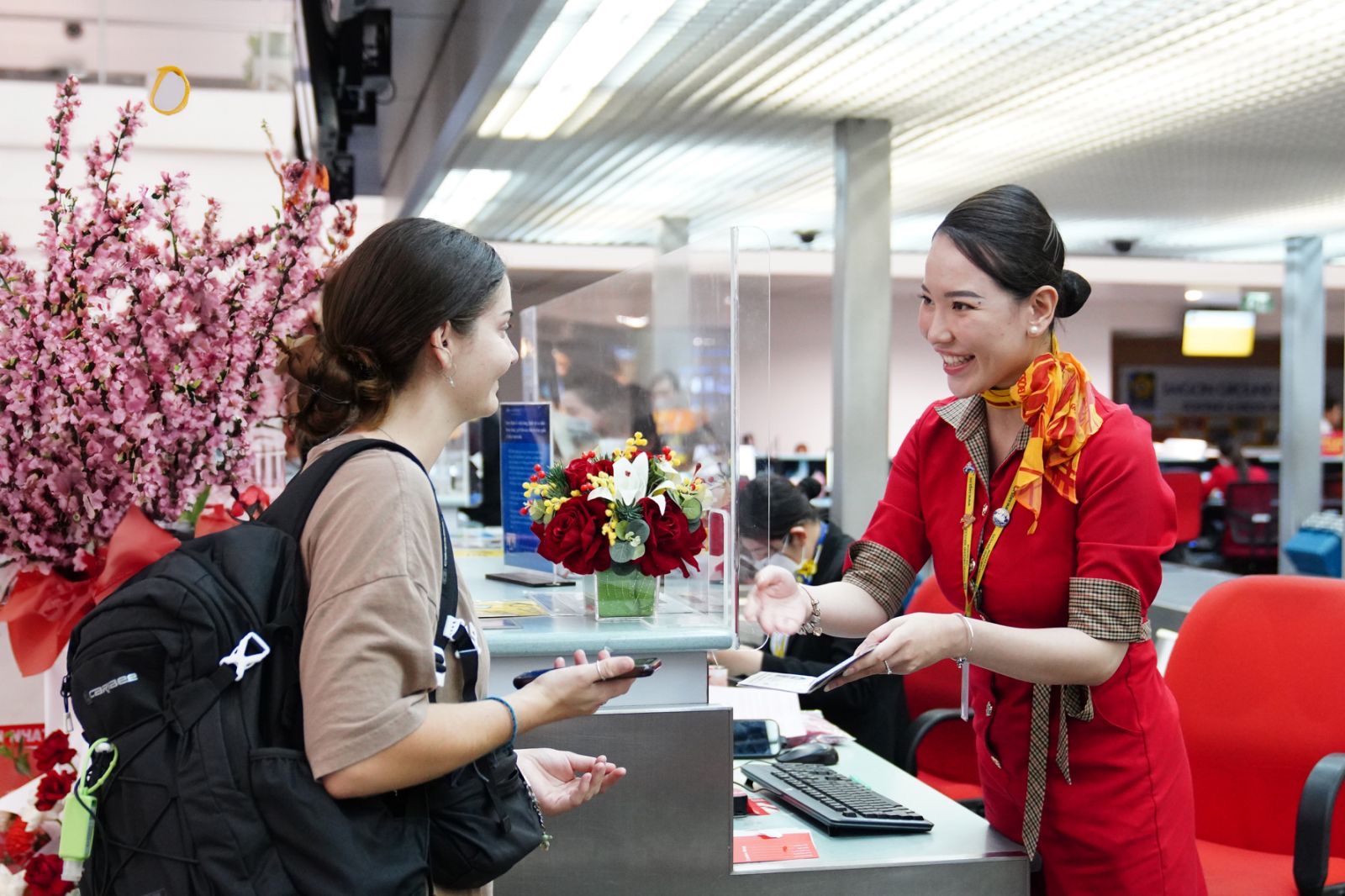 Vietjet tăng chuyến bay tết, mang xuân đến khắp mọi miền- Ảnh 1.