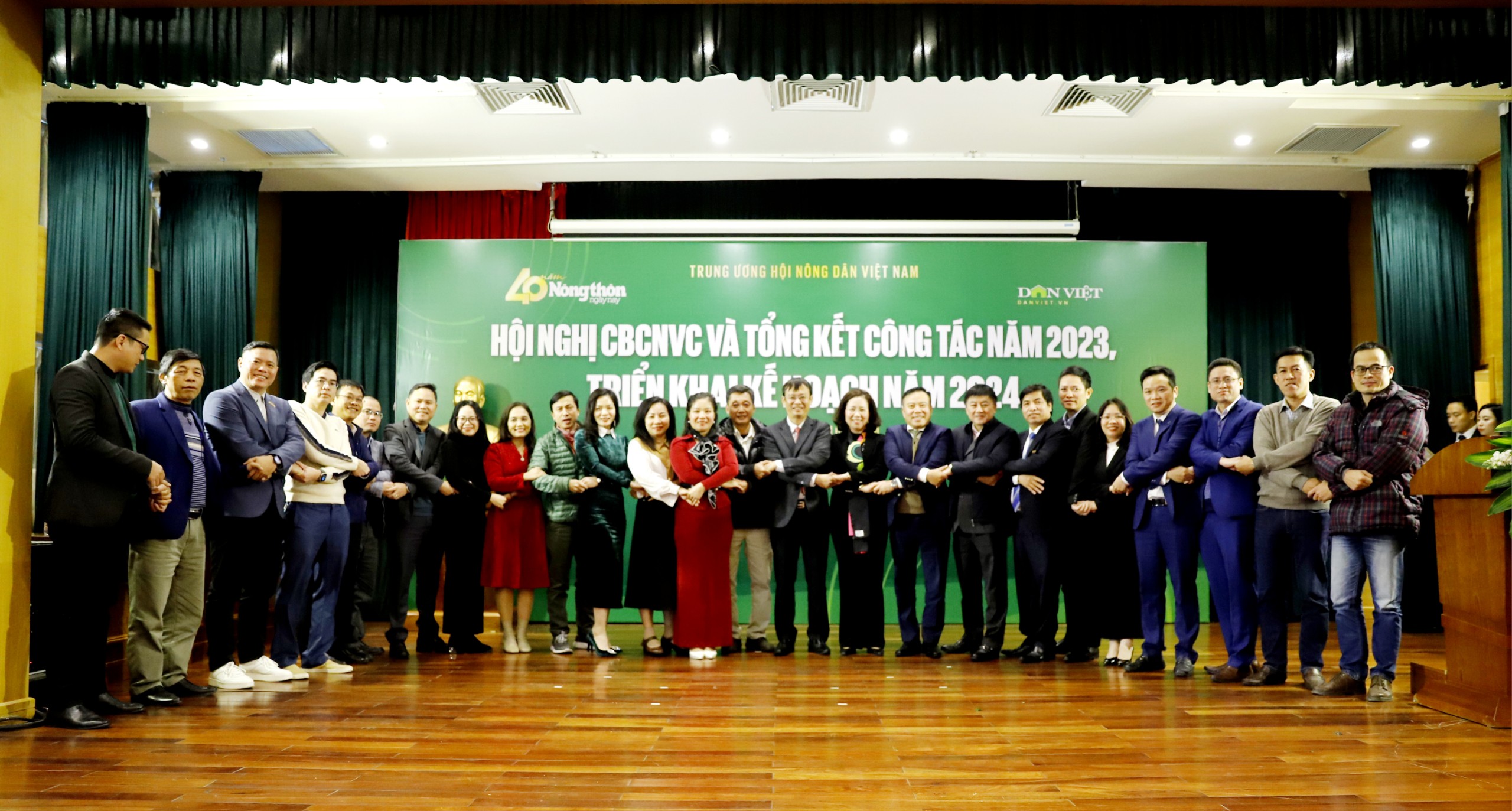 Phó Chủ tịch Hội NDVN Bùi Thị Thơm: Báo NTNN/Dân Việt xứng đáng là tờ báo hàng đầu về nông dân, nông nghiệp, nông thôn- Ảnh 4.