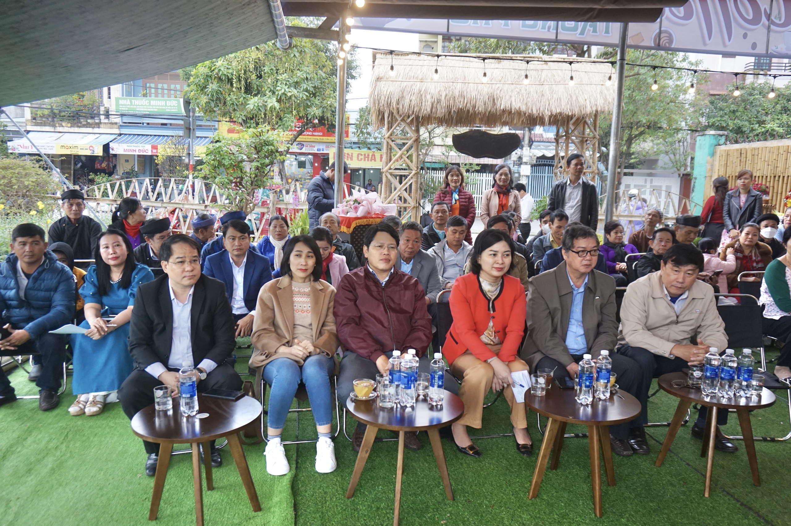 Hội Nông dân quận Cẩm Lệ ở Đà Nẵng trao 60 suất quà Tết cho hội viên có hoàn cảnh khó khăn- Ảnh 3.