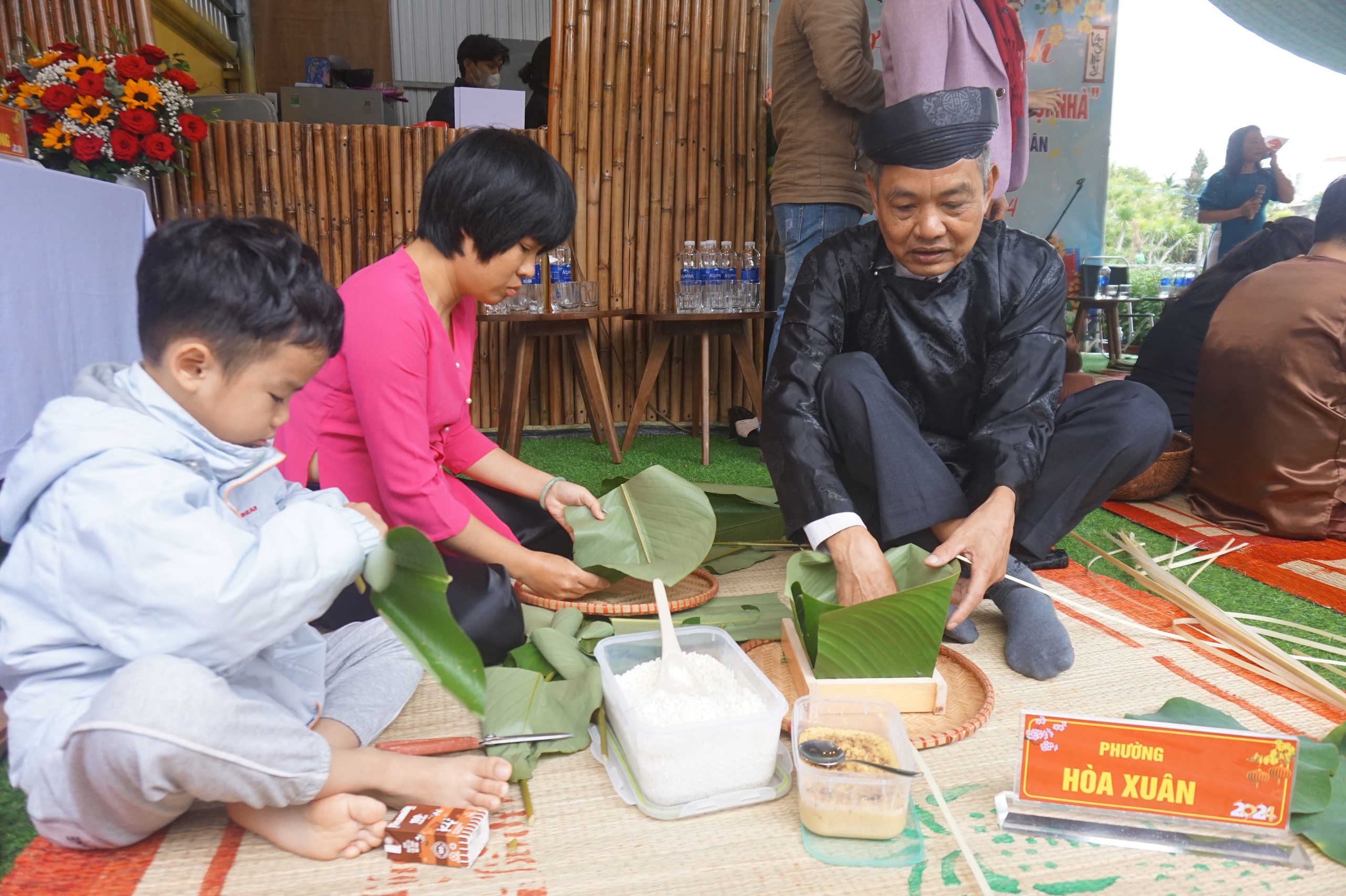 Hội Nông dân quận Cẩm Lệ ở Đà Nẵng trao 60 suất quà Tết cho hội viên có hoàn cảnh khó khăn- Ảnh 5.