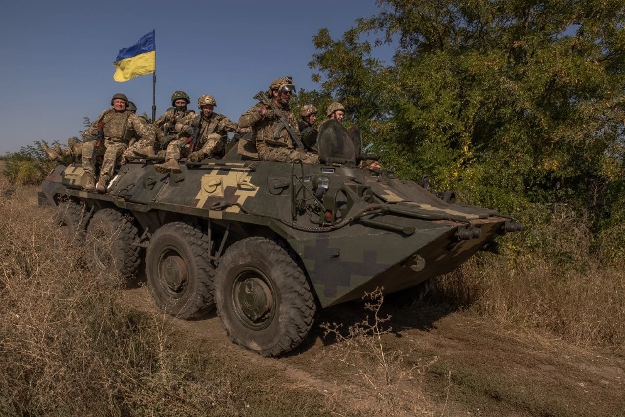 Mỹ thực hiện chiến lược mới giúp Ukraine đánh bại Nga- Ảnh 1.