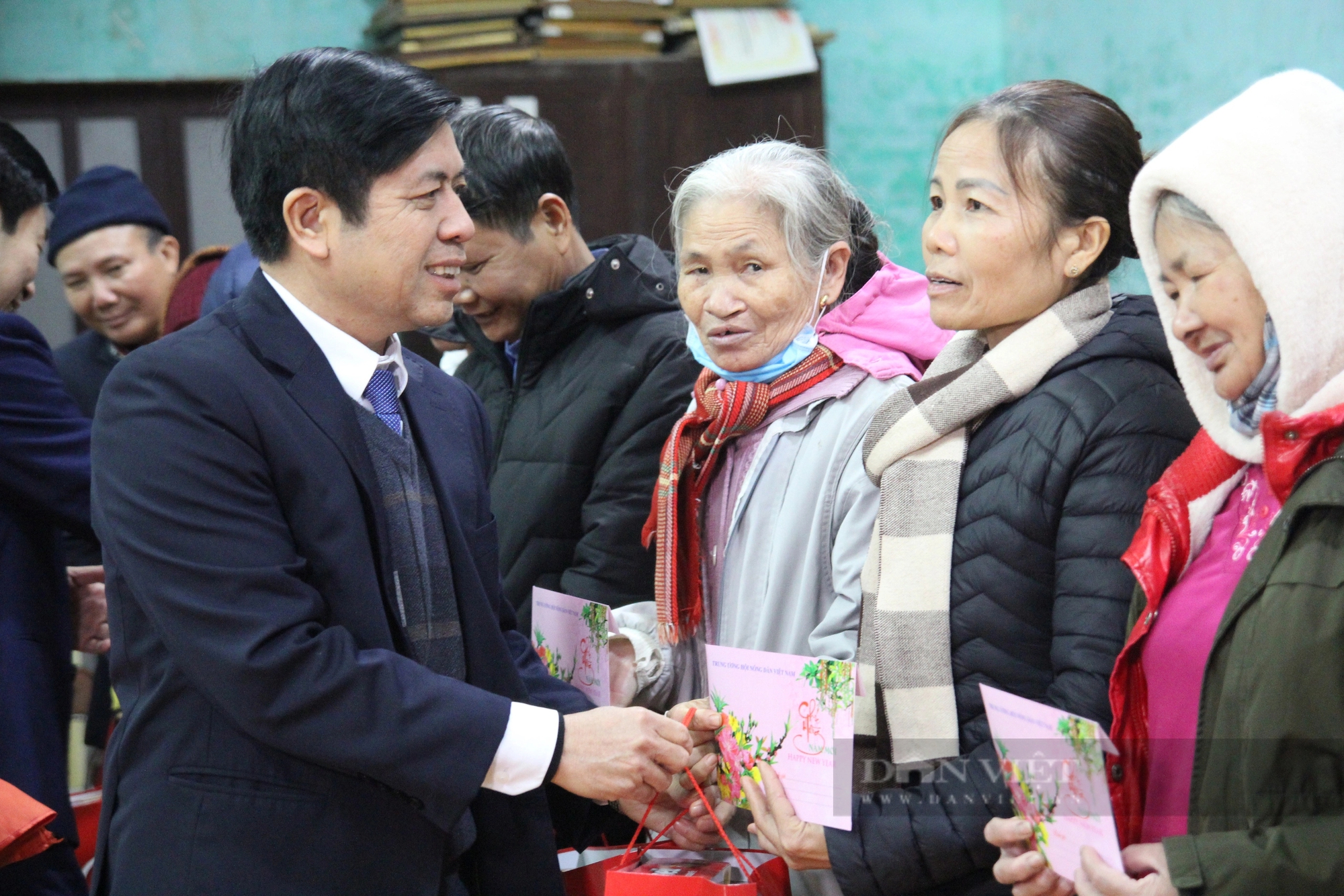 Phó Chủ tịch TƯ Hội NDVN Nguyễn Xuân Định thăm, tặng quà Tết hội viên, nông dân có hoàn cảnh khó khăn ở Thái Bình- Ảnh 8.